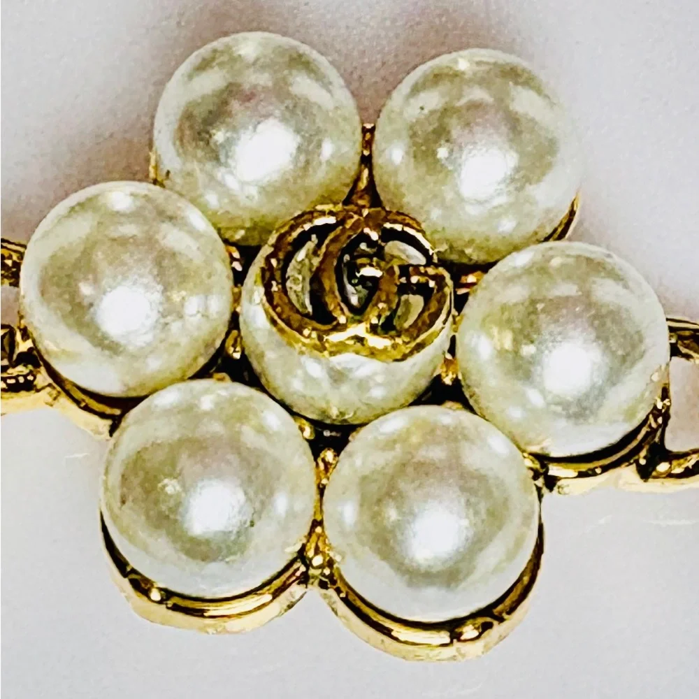 A-1FN-06 NECKLACE: Vintage Style Golden Necklace w/Pearl Accents, NWOT
